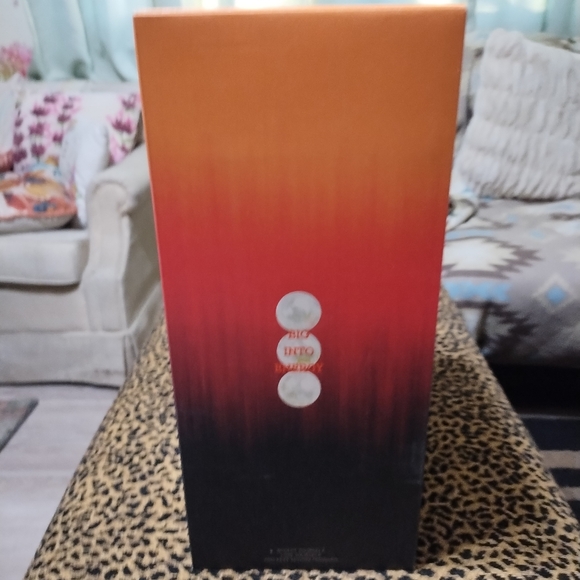 SOLD--Pop Mart-The Monsters- Big Into Energy - Rock The Universe (Large Labubu) - Picture 4 of 8